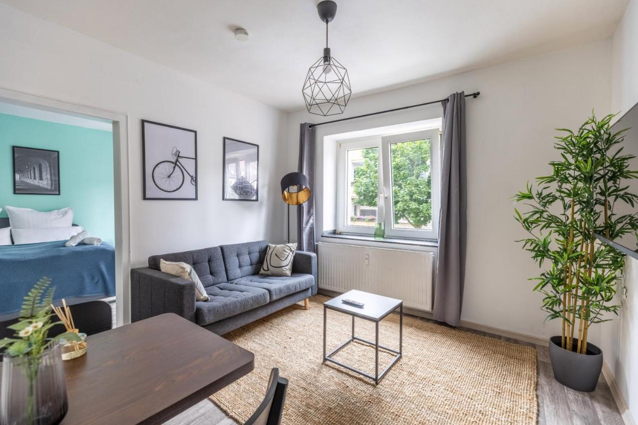 Perfekt Fuer 2! Wifi/ Netflix Apartment Duisburg Luaran gambar